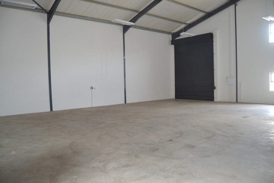 To Let Commercial Property for Rent in Rivergate Western Cape